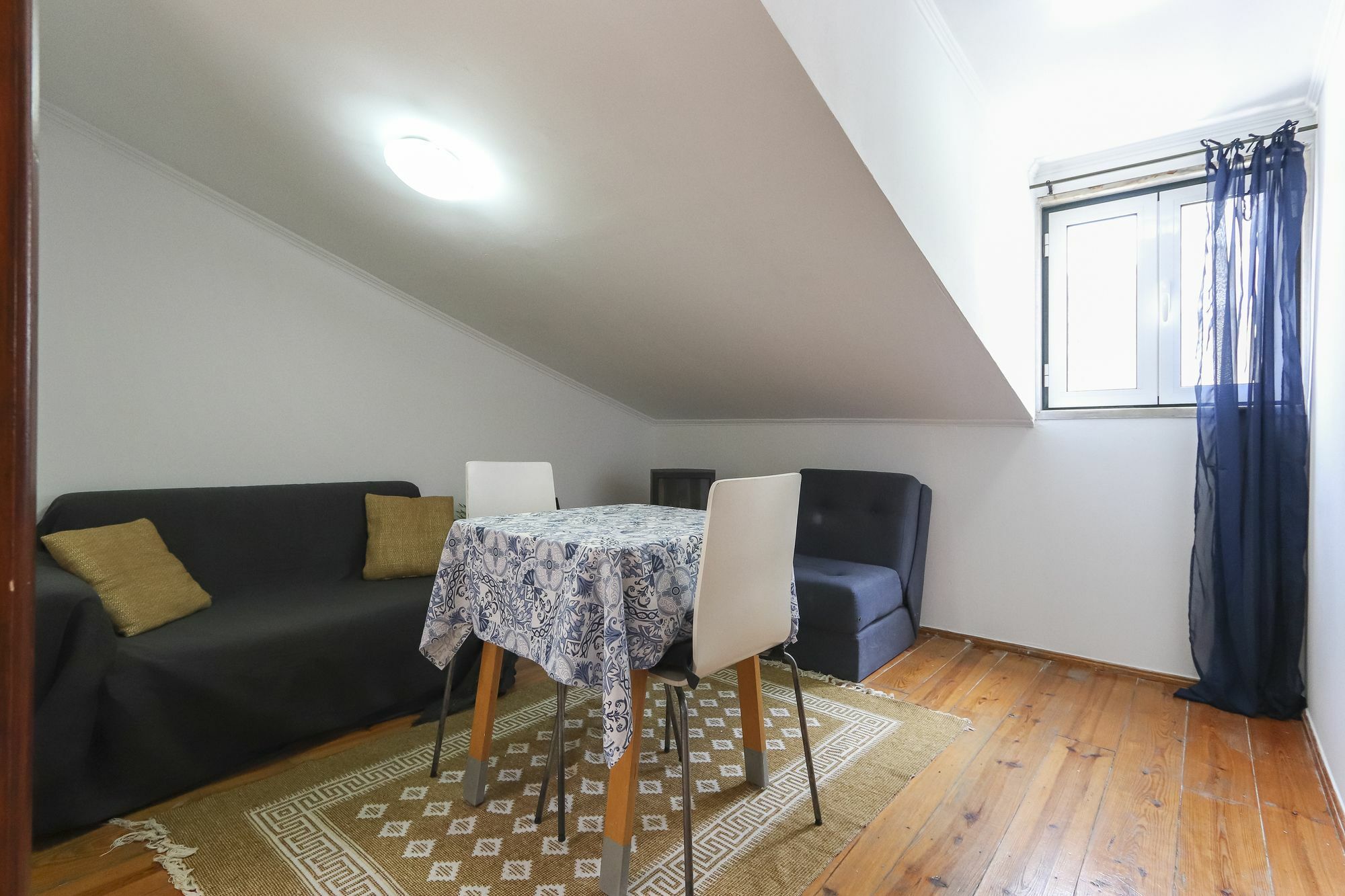 Bairro Alto Cosy By Homing Apartment ลิสบอน ภายนอก รูปภาพ